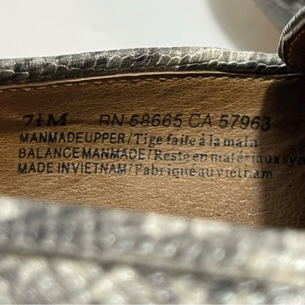 14th‎ & Union Gray Snakeskin Loafers